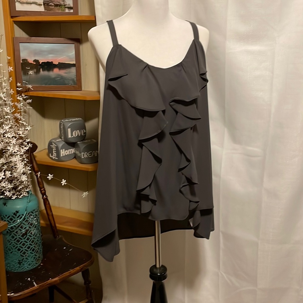 Maurice’s gray ruffle front tank